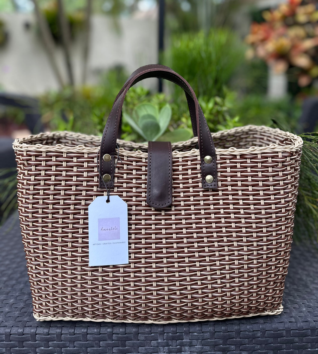 Brown Crema Triple Weave Handbag / Brown Leather Handles & Magnetic Snap Closure
