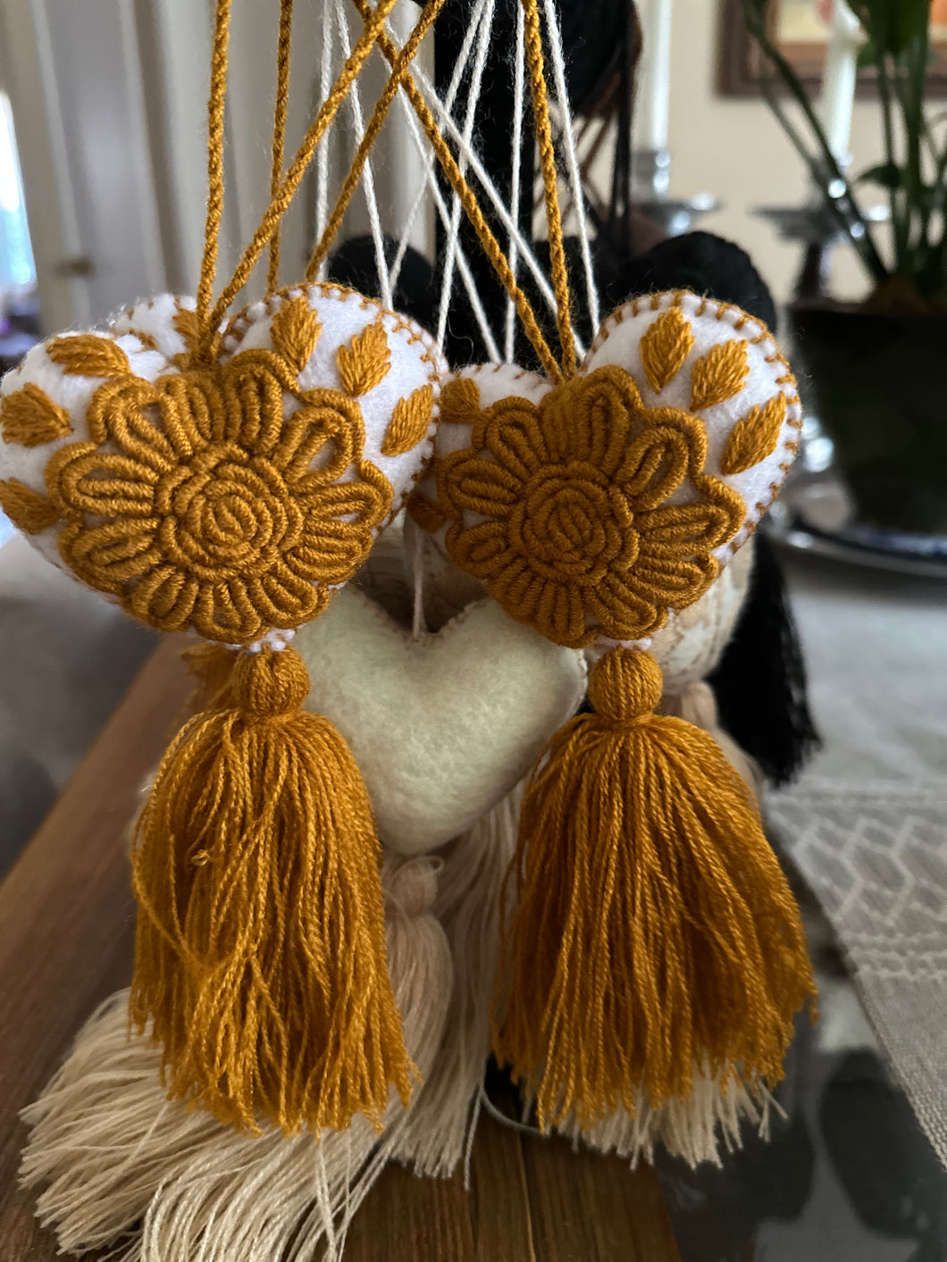 Heart Tassel / Bronze